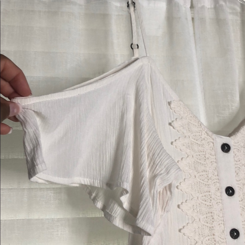 Cold Shoulder Romper - Picture 2 of 3